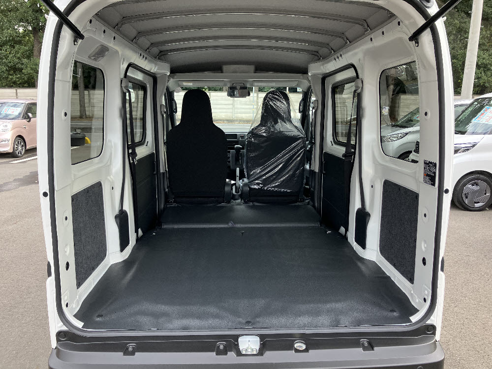 ダイハツ　ハイゼットカーゴ　デラックス9枚目