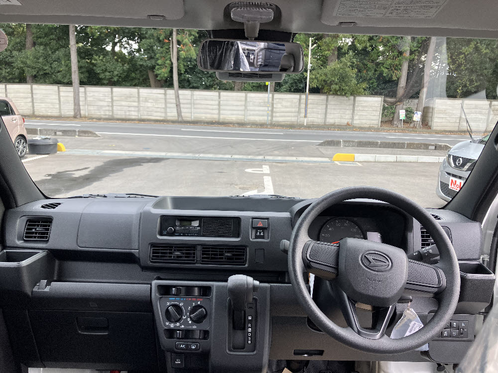 ダイハツ　ハイゼットカーゴ　デラックス10枚目