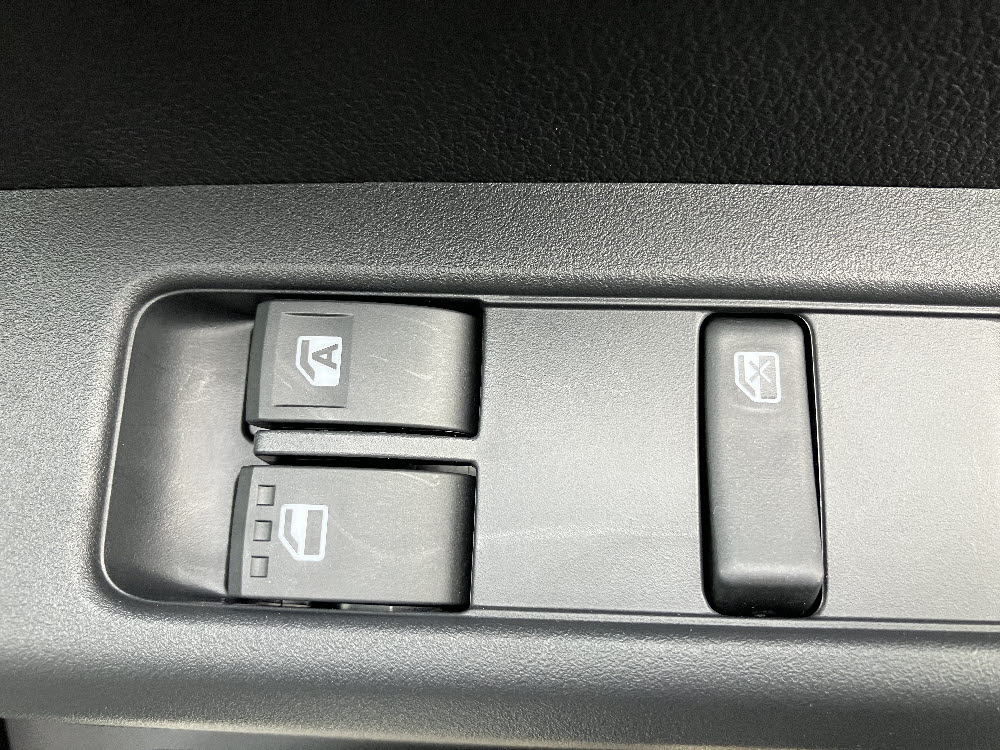 ダイハツ　ハイゼットカーゴ　デラックス12枚目