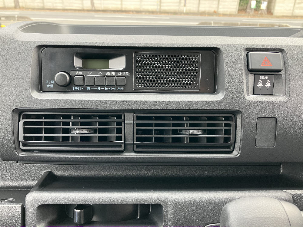 ダイハツ　ハイゼットカーゴ　デラックス18枚目