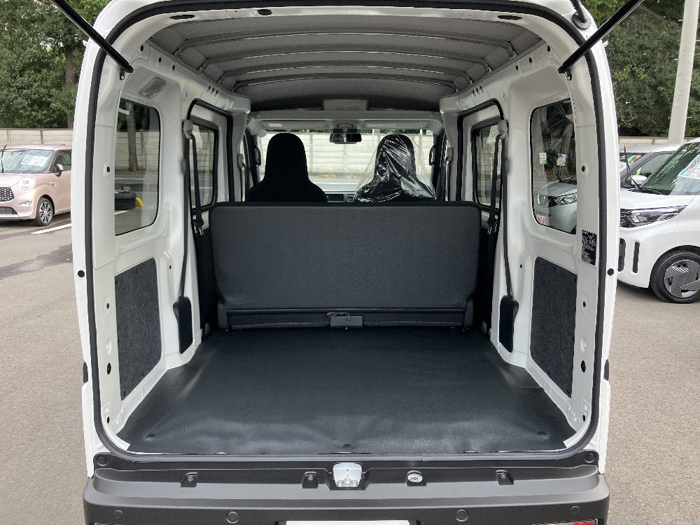 ダイハツ　ハイゼットカーゴ　デラックス8枚目