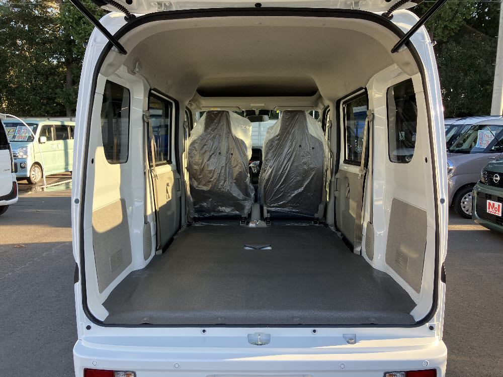 スズキ　エブリィバン　PAリミテッド　2WD　CVT9枚目