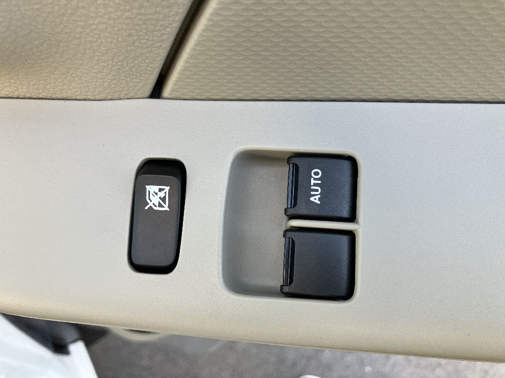 スズキ　エブリィバン　PAリミテッド　2WD　CVT14枚目