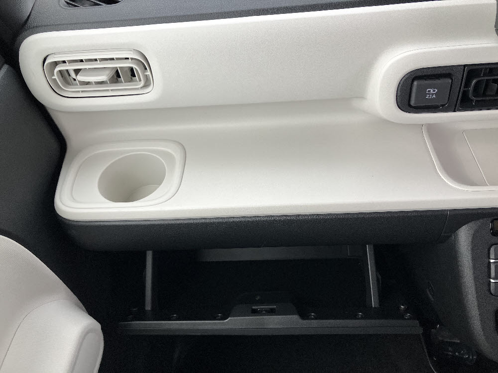 ダイハツ　ムーヴキャンバス　ストライプスX  UGP　ODレス19枚目