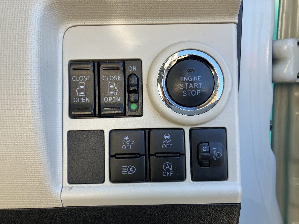 ダイハツ　ムーヴキャンバス　Xメイクアップリミテッド　SAⅢ14枚目