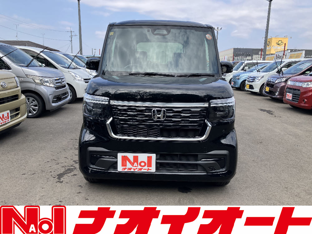 ホンダ　Ｎ ＢＯＸカスタム　1枚目