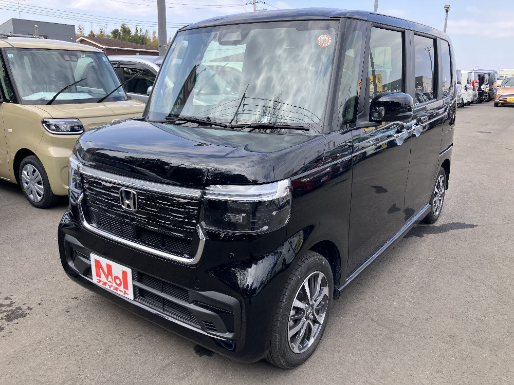 ホンダ　Ｎ ＢＯＸカスタム　2枚目