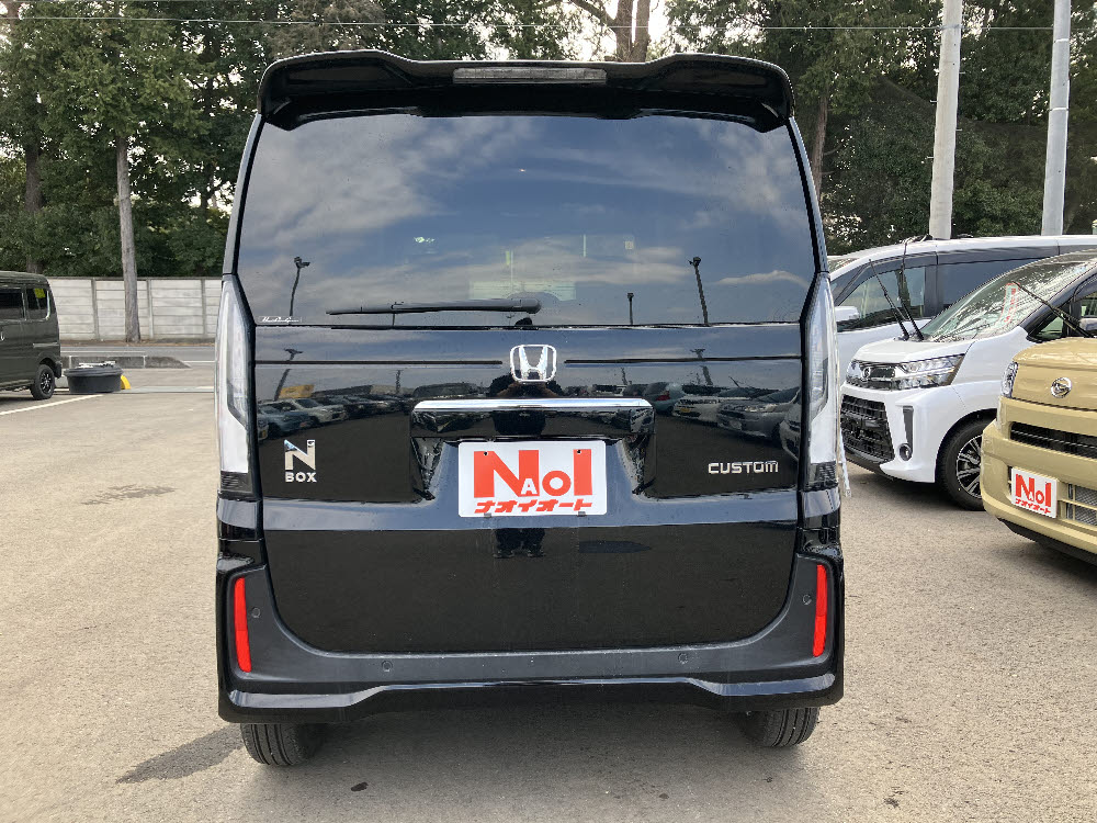 ホンダ　Ｎ ＢＯＸカスタム　4枚目