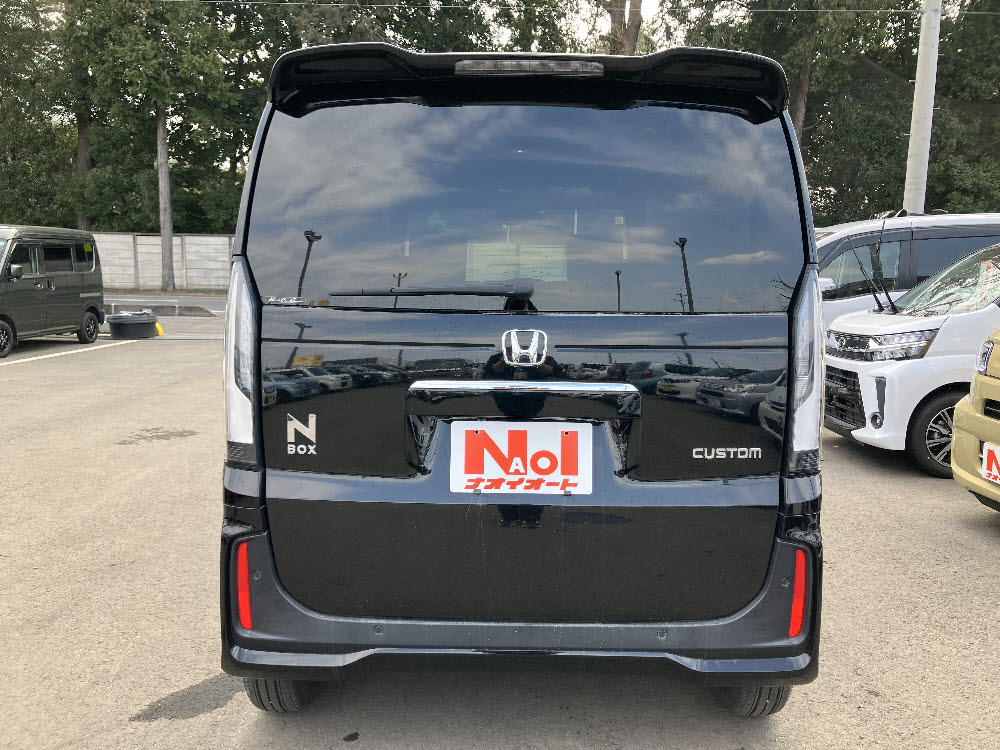 ホンダ　Ｎ ＢＯＸカスタム　5枚目