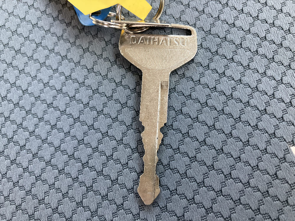 ダイハツ　ハイゼットカーゴ　デラックス16枚目