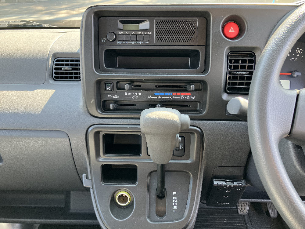 ダイハツ　ハイゼットカーゴ　デラックス18枚目