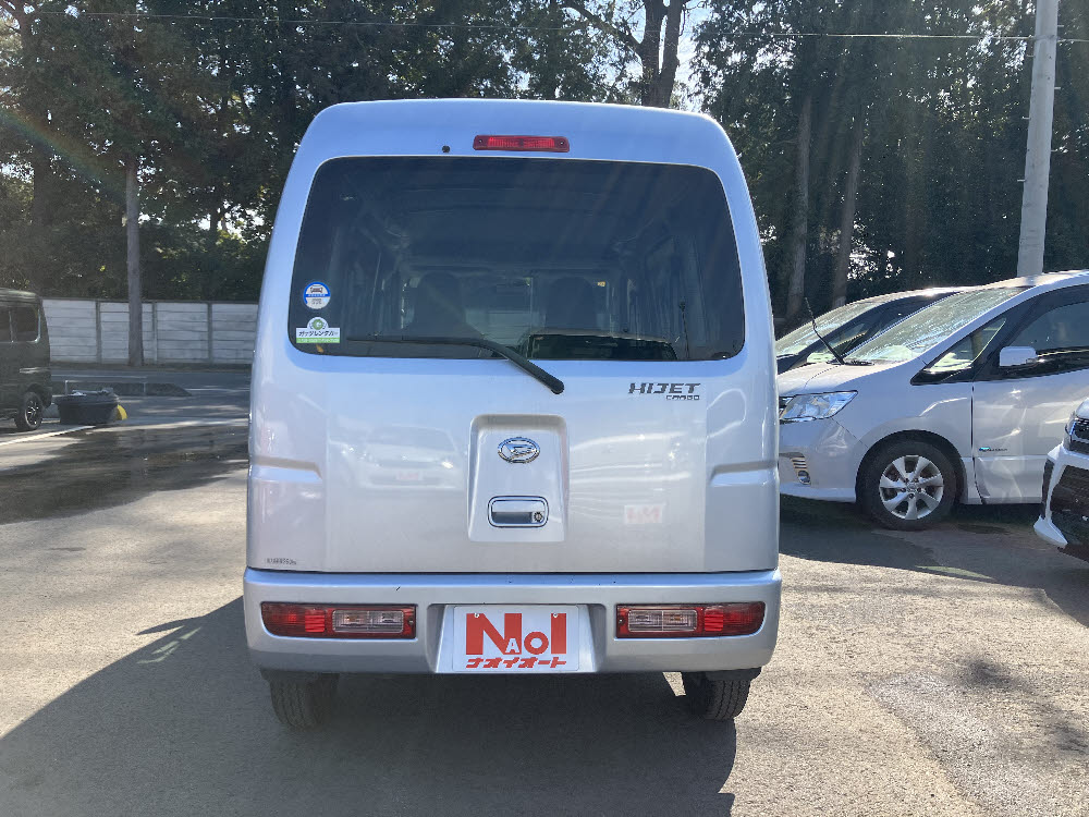 ダイハツ　ハイゼットカーゴ　デラックス5枚目