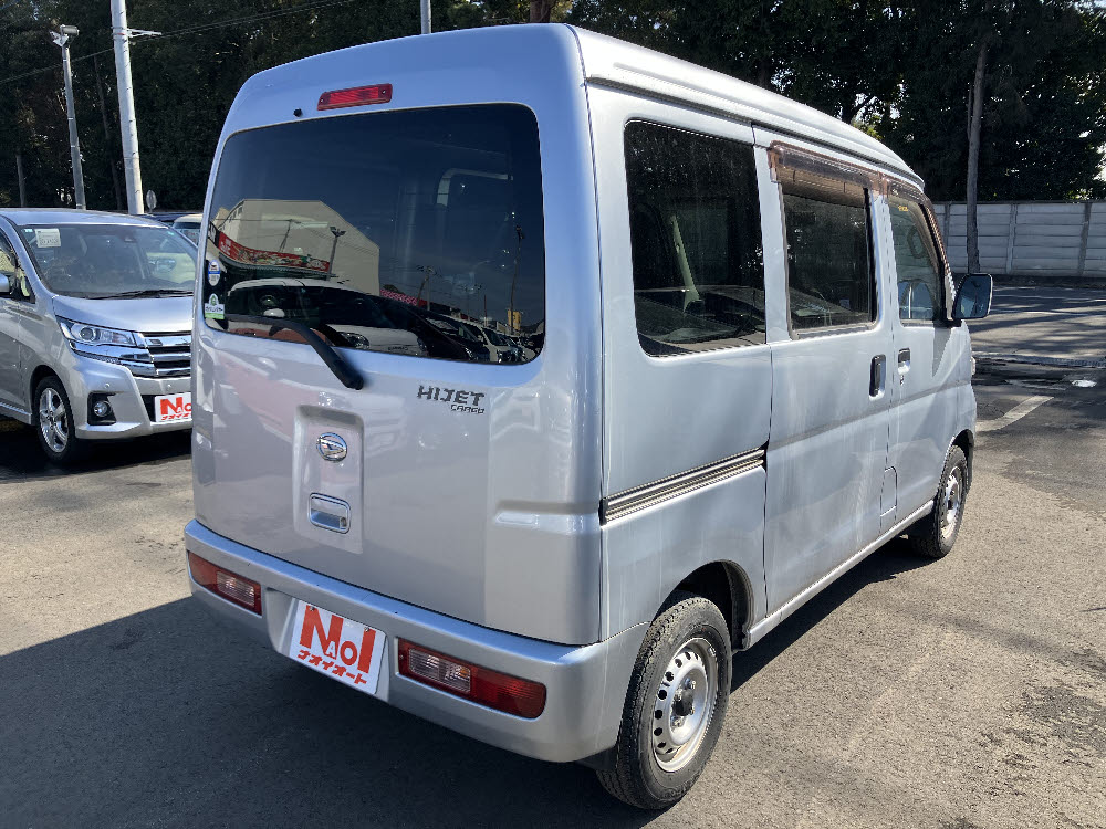ダイハツ　ハイゼットカーゴ　デラックス6枚目