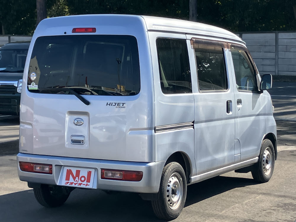 ダイハツ　ハイゼットカーゴ　デラックス7枚目