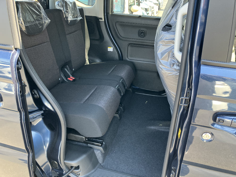 スズキ　スペーシアカスタム　HYBRID　GS　8インチナビ12枚目