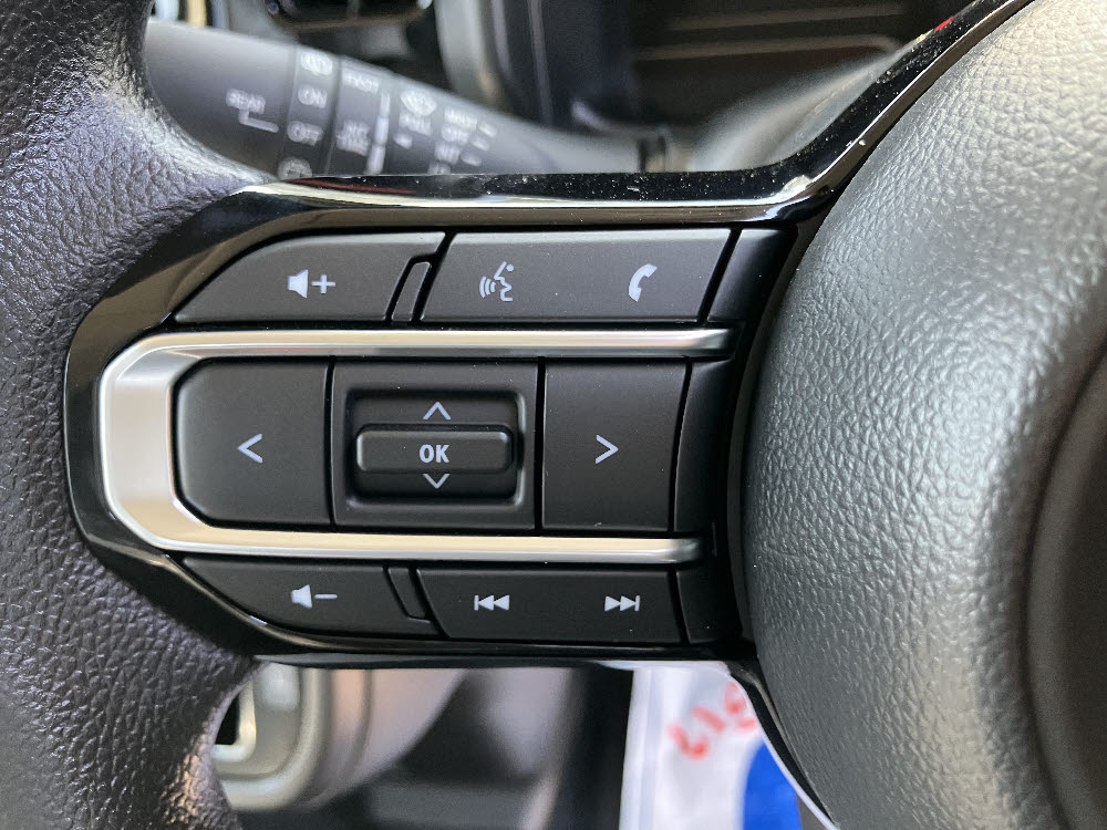 スズキ　スペーシアカスタム　HYBRID　GS　8インチナビ18枚目