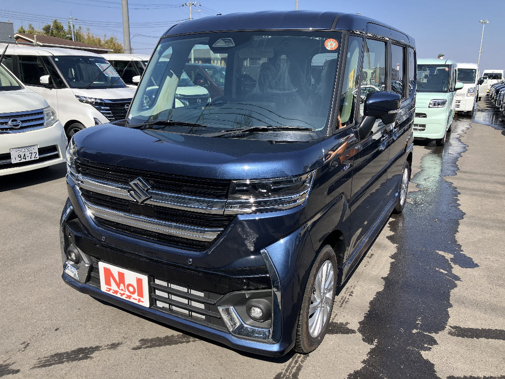 スズキ　スペーシアカスタム　HYBRID　GS　8インチナビ2枚目