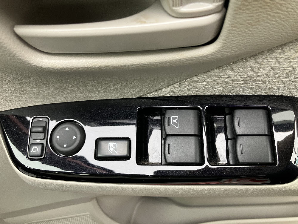 ニッサン　デイズ　X（9インチナビ）15枚目