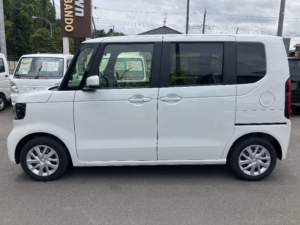 ホンダ　Ｎ ＢＯＸ　標準4枚目