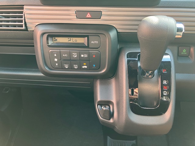 ホンダ　Ｎ ＶＡＮ　FUNターボ13枚目