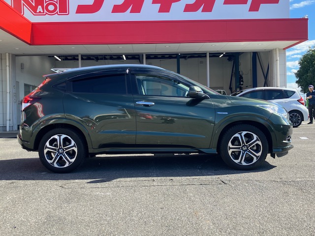 ホンダ　ヴェゼル　HYBRID Z3枚目