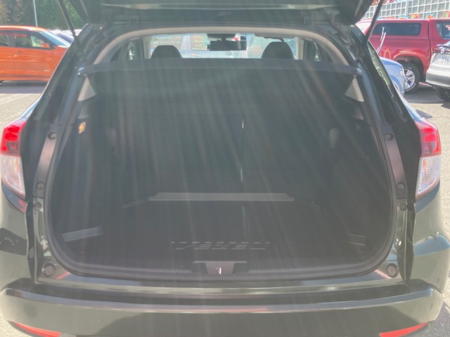 ホンダ　ヴェゼル　HYBRID Z8枚目