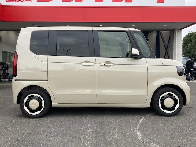 ホンダ　Ｎ ＢＯＸ　8インチナビ(VXM-245ZFEi)3枚目