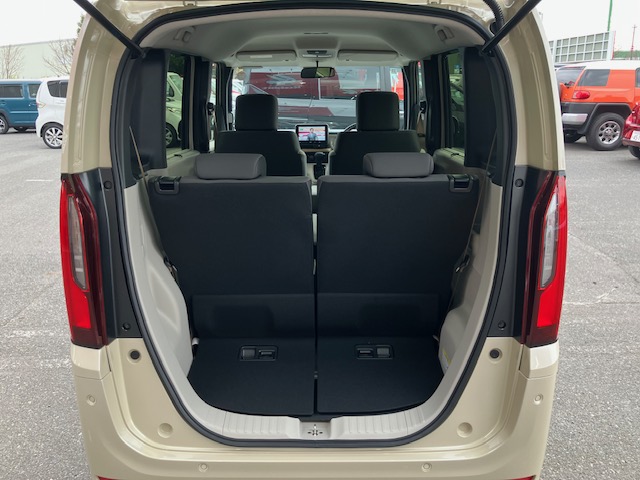 ホンダ　Ｎ ＢＯＸ　8インチナビ(VXM-245ZFEi)8枚目