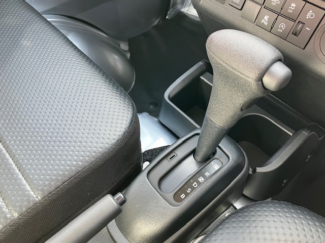 ダイハツ　ハイゼットトラック　スタンダードCVT12枚目