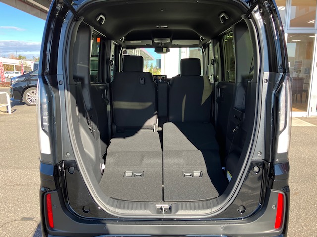 ホンダ　Ｎ ＢＯＸカスタム　8インチナビ(VXM-245ZFEi)9枚目