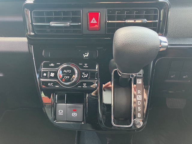 ダイハツ　タントカスタム　X17枚目