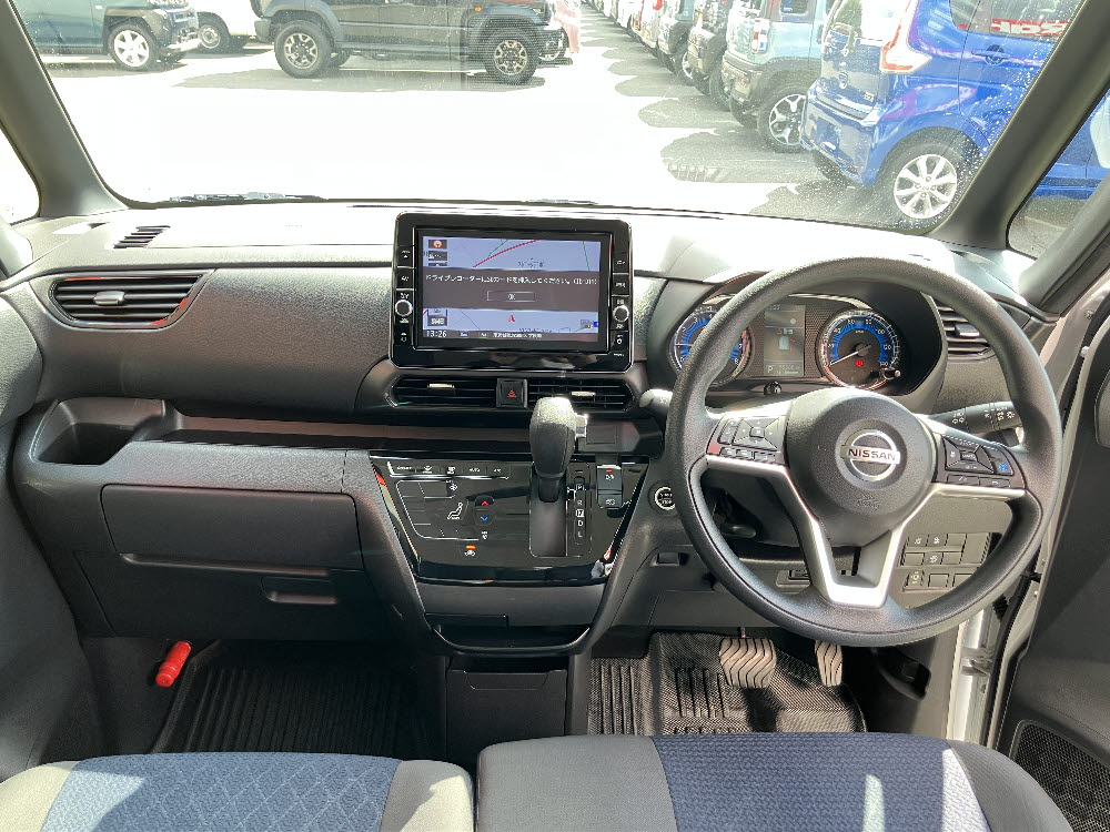 ニッサン　ルークス　ハイウェイスター X プロパイロットED 純正9イン13枚目