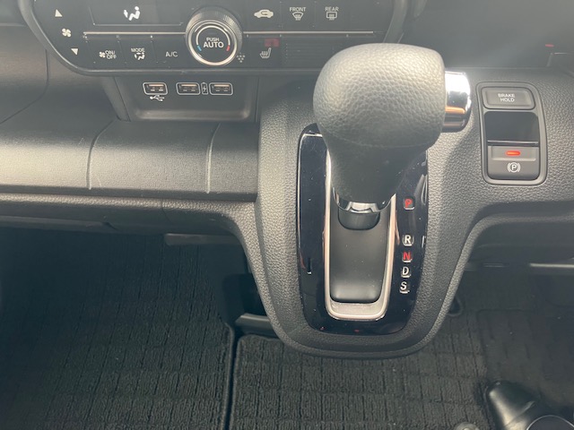 ホンダ　Ｎ ＷＧＮカスタム　L17枚目