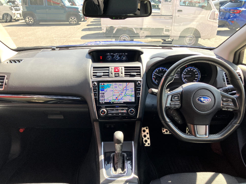 スバル　レヴォーグ　1.6GTアイサイト　V-スポーツ　4WD14枚目