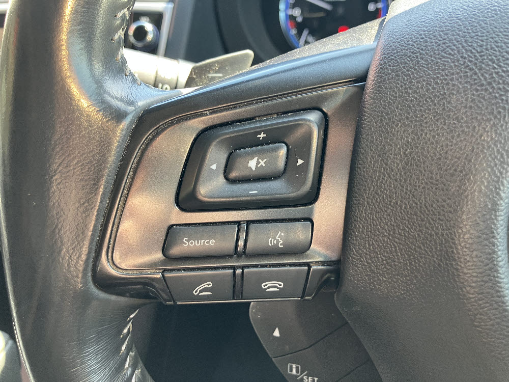 スバル　レヴォーグ　1.6GTアイサイト　V-スポーツ　4WD18枚目