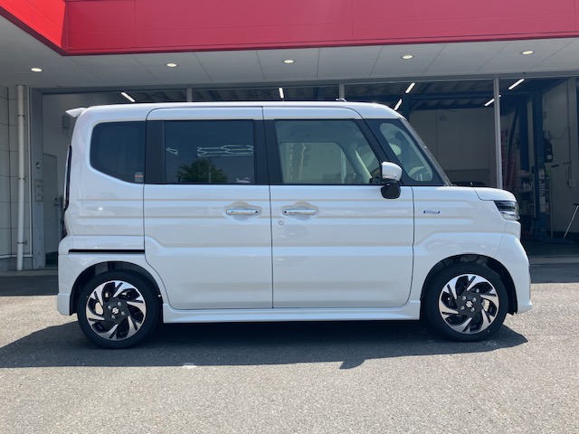 スズキ スペーシアカスタム HYBRID XS3枚目
